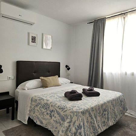 פואנגירולה Oceanview Terrace Apartment מראה חיצוני תמונה