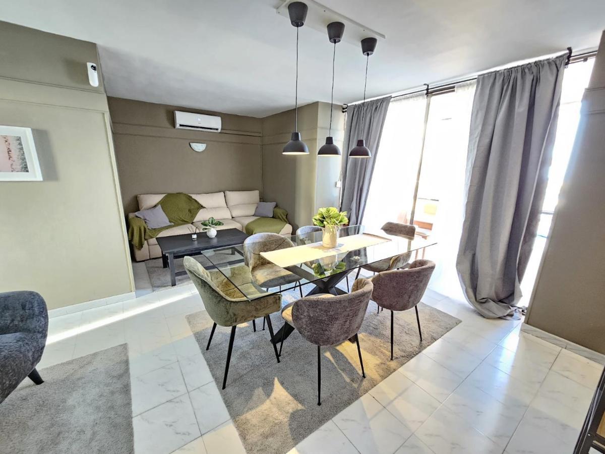פואנגירולה Oceanview Terrace Apartment מראה חיצוני תמונה