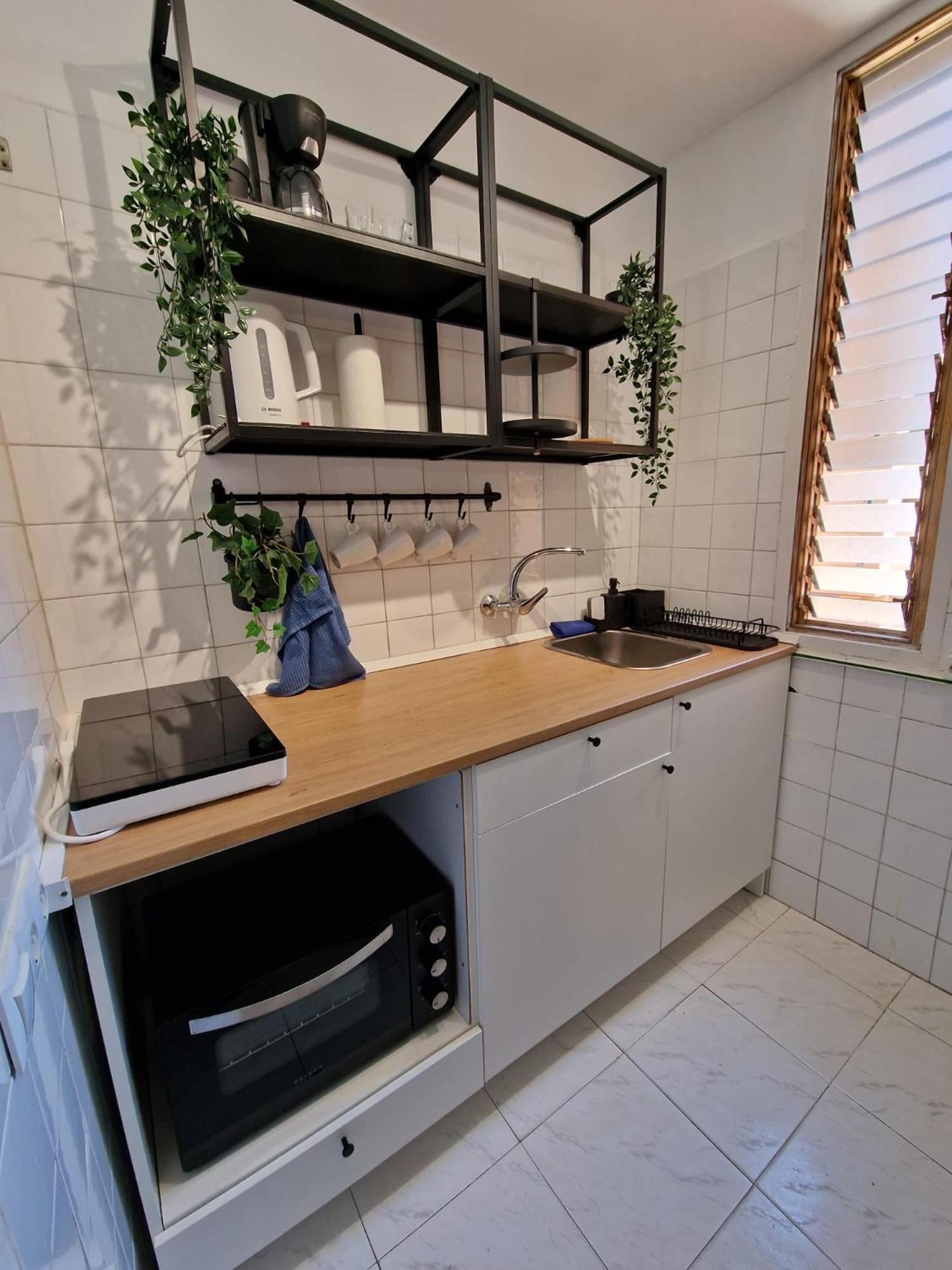 פואנגירולה Oceanview Terrace Apartment מראה חיצוני תמונה