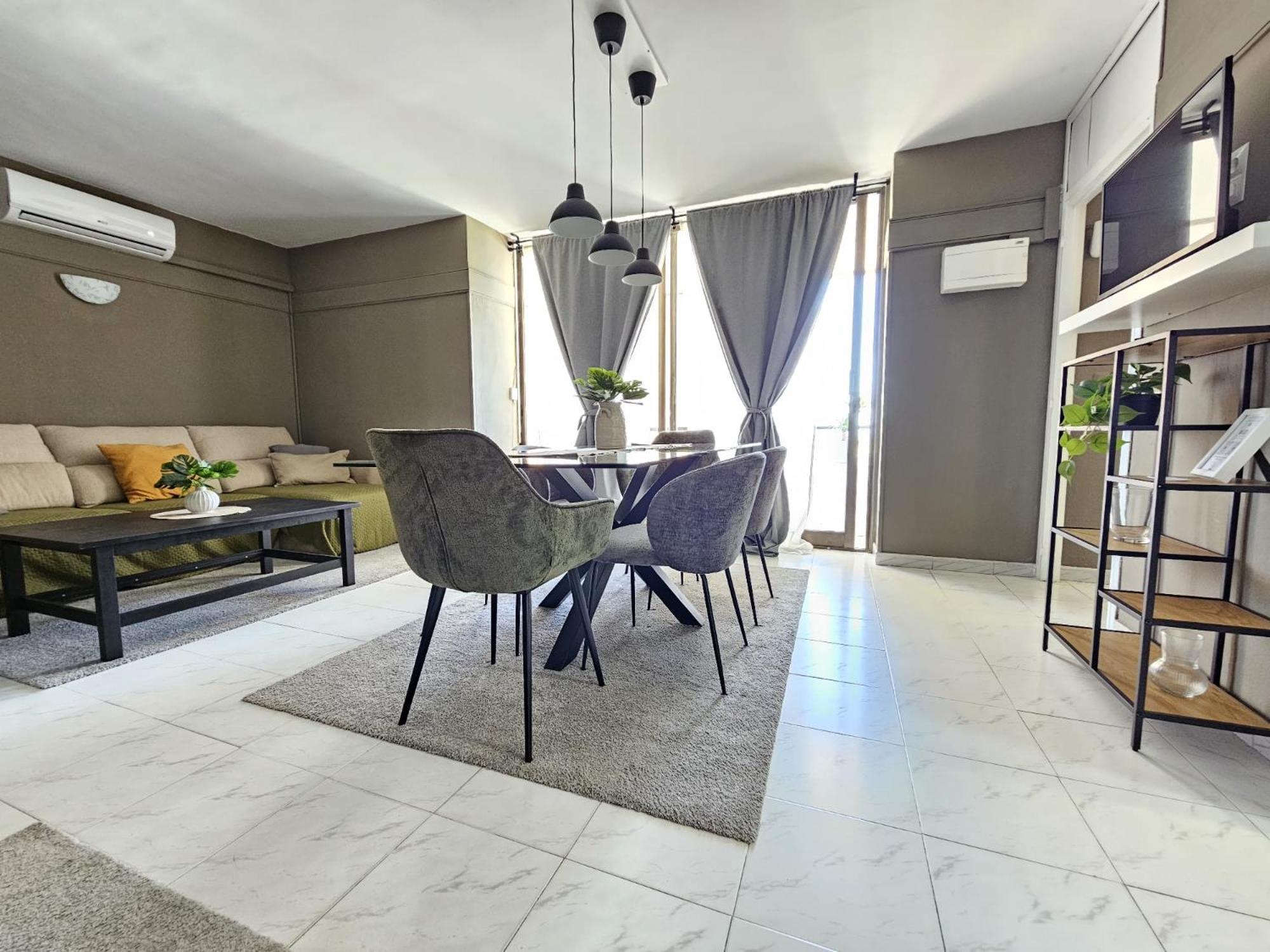 פואנגירולה Oceanview Terrace Apartment מראה חיצוני תמונה