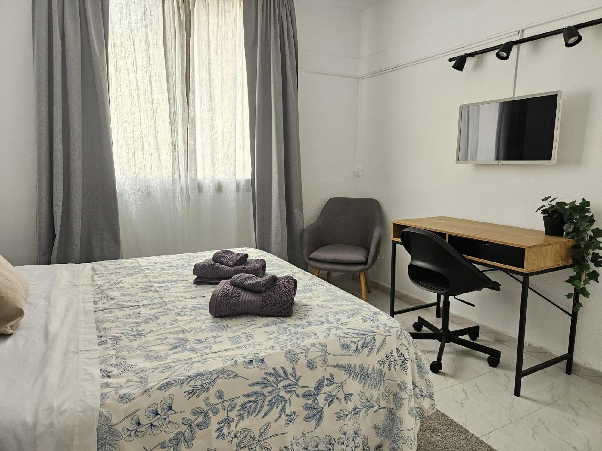 פואנגירולה Oceanview Terrace Apartment מראה חיצוני תמונה