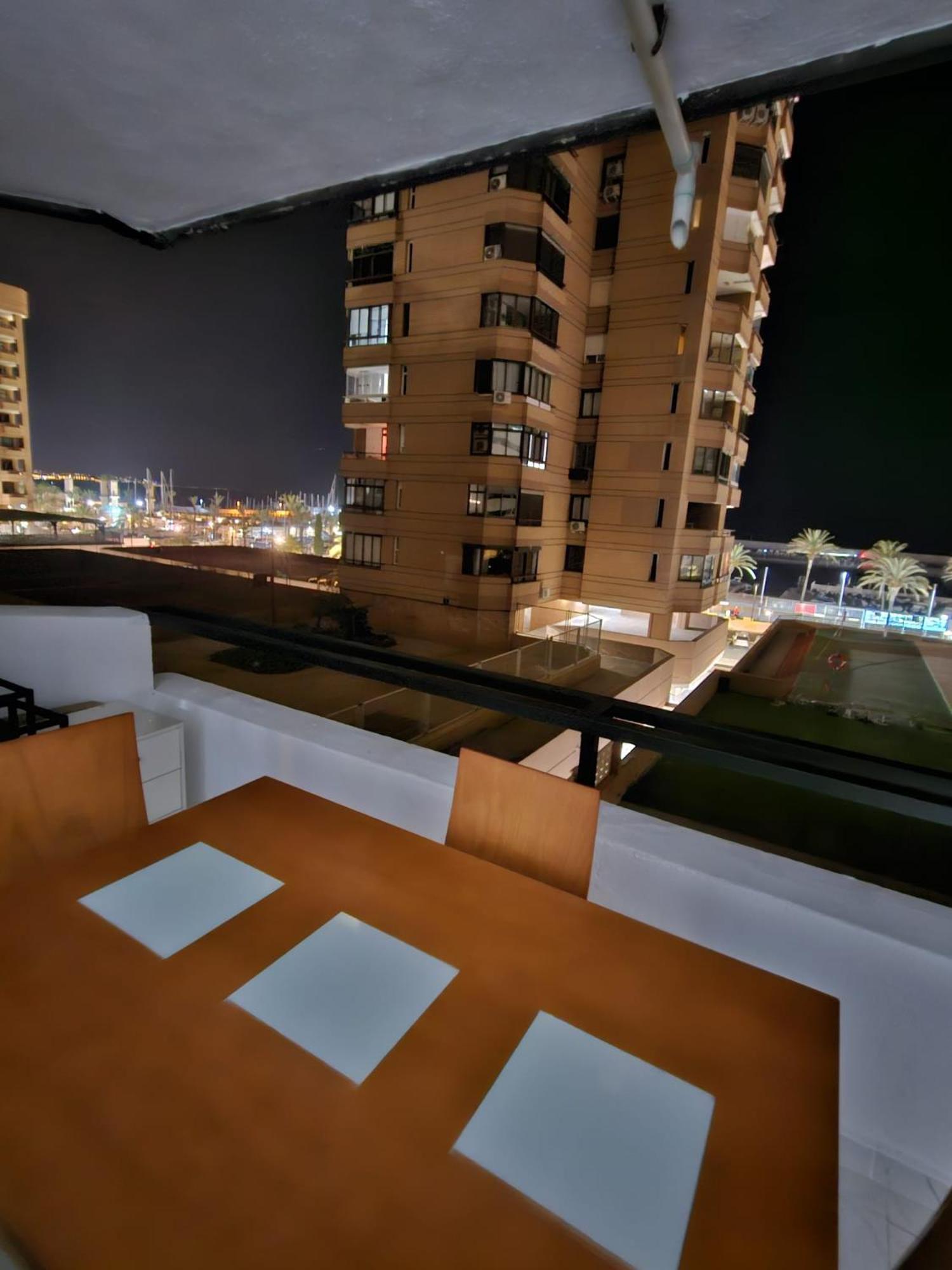 פואנגירולה Oceanview Terrace Apartment מראה חיצוני תמונה